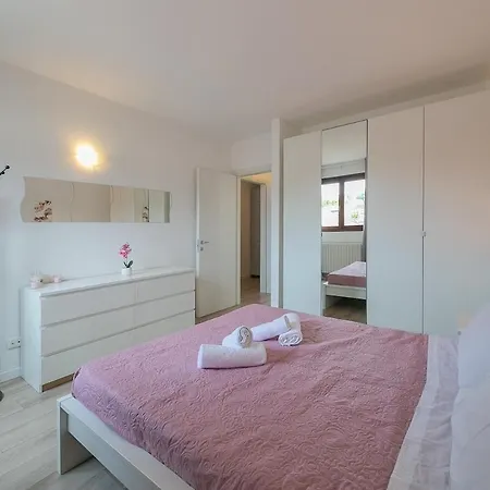 Apartament Zona Stadium - Free Parking, Wi-fi, Ac