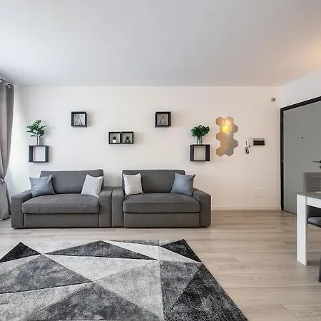 Zona Stadium - Free Parking, Wi-fi, Ac Διαμέρισμα